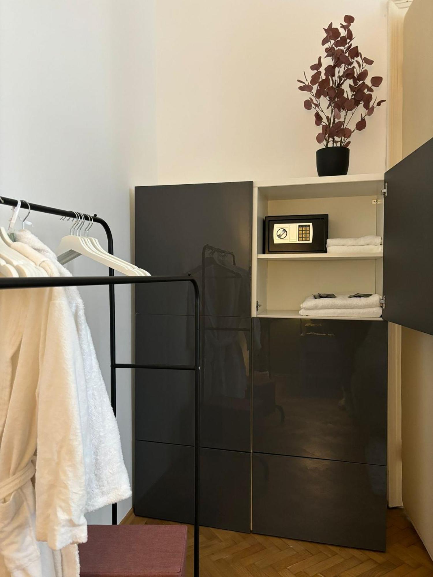 וינה Apartment 5 Min Schoenbrunn Gloriette, Direct To City Center, Free Parking מראה חיצוני תמונה