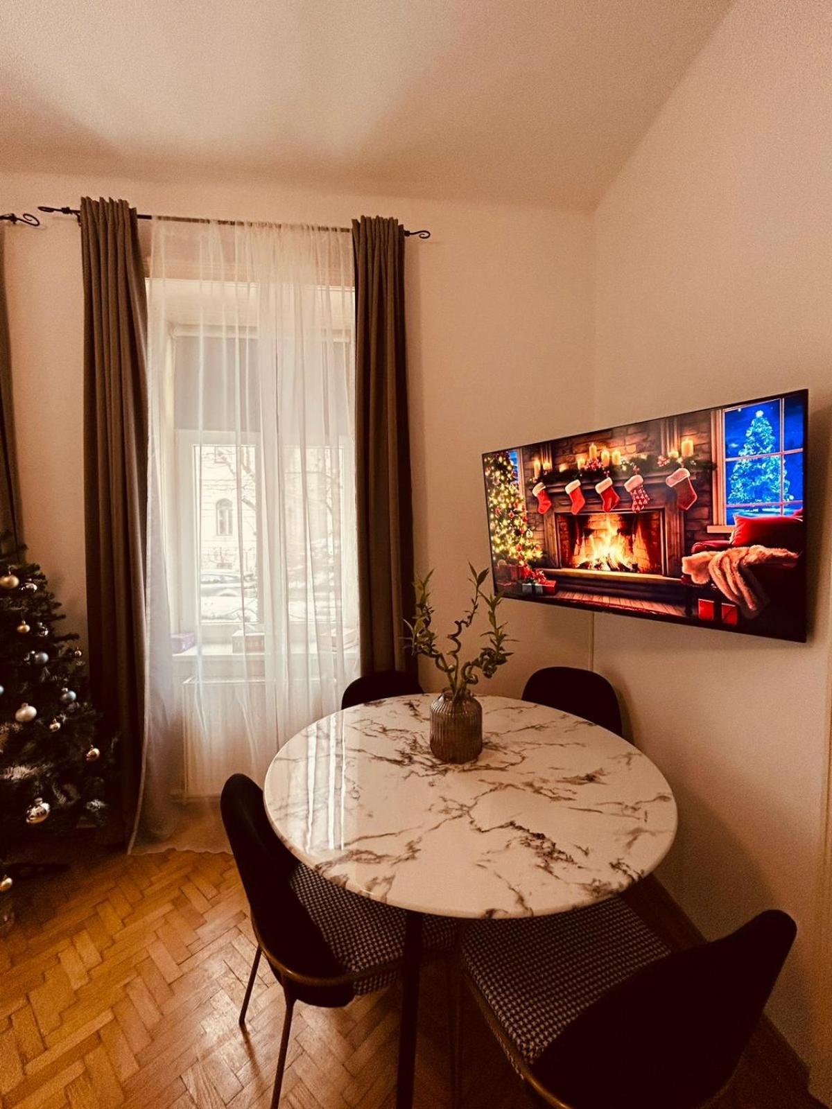 וינה Apartment 5 Min Schoenbrunn Gloriette, Direct To City Center, Free Parking מראה חיצוני תמונה